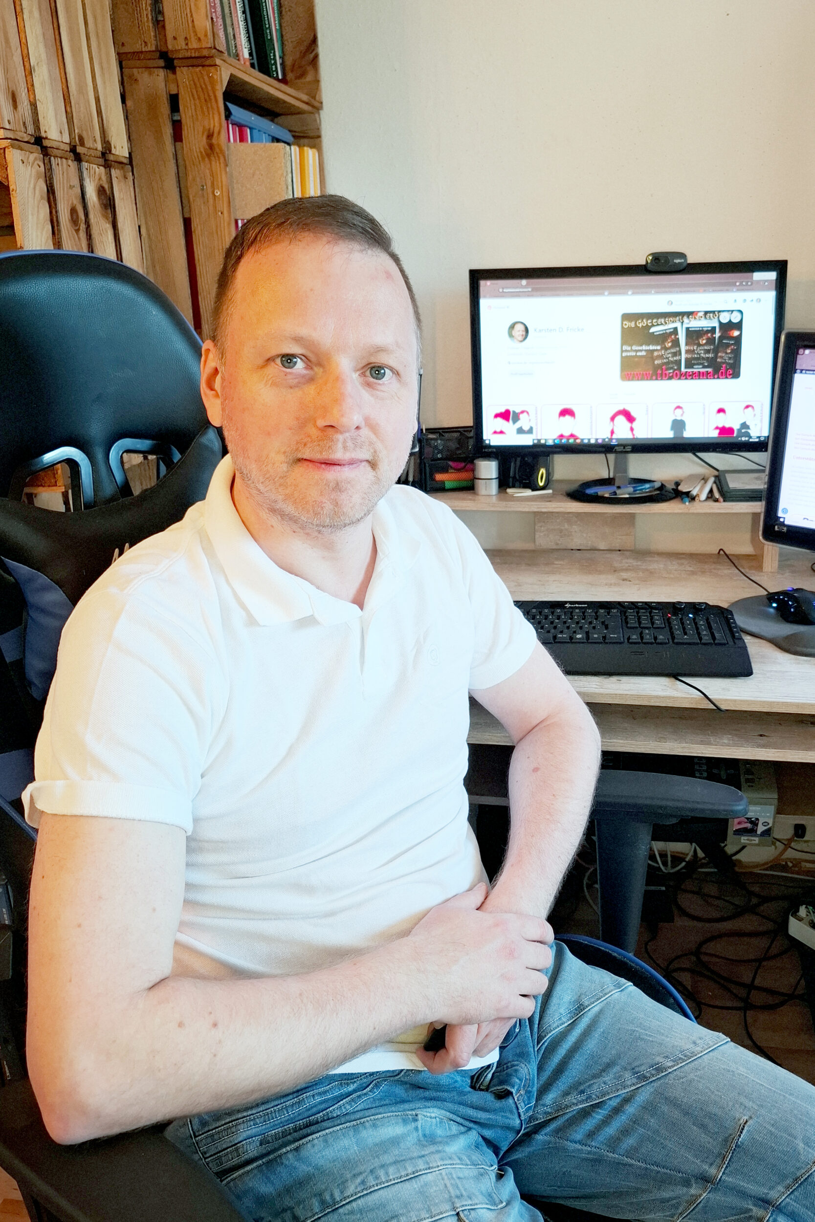 Ich, Karsten D. Fricke an meinem PC